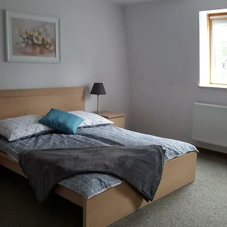 Rodzinny Z Ogrodem - Blizej Zdroju Feriehus *