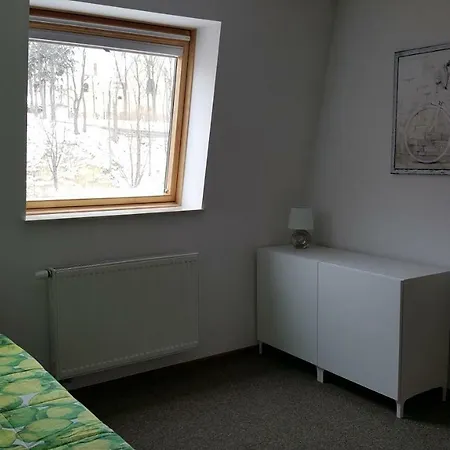 Feriehus Rodzinny Z Ogrodem - Blizej Zdroju