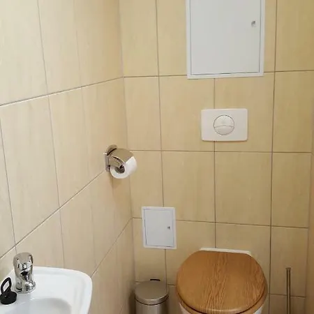 Rodzinny Z Ogrodem - Blizej Zdroju *