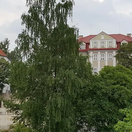 Rodzinny Z Ogrodem - Bliżej Zdroju Dom wakacyjny Polanica-Zdrój