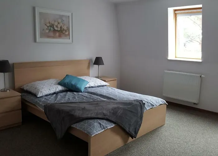 Rodzinny Z Ogrodem - Blizej Zdroju Feriehus *