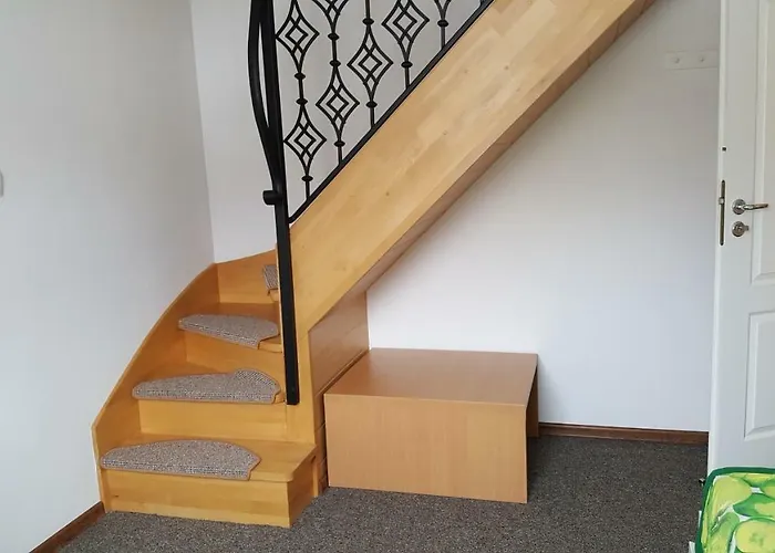 Rodzinny Z Ogrodem - Blizej Zdroju Feriehus Polanica-Zdrój