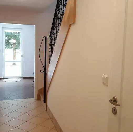 Feriehus Rodzinny Z Ogrodem - Blizej Zdroju