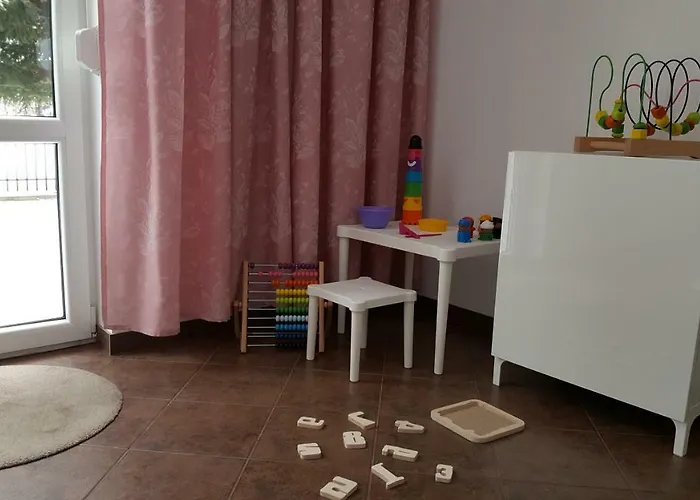 Feriehus Rodzinny Z Ogrodem - Blizej Zdroju *