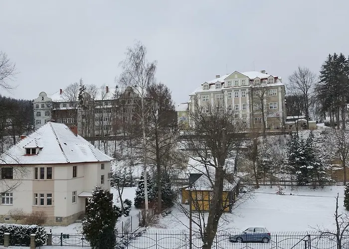 Rodzinny Z Ogrodem - Blizej Zdroju Feriehus