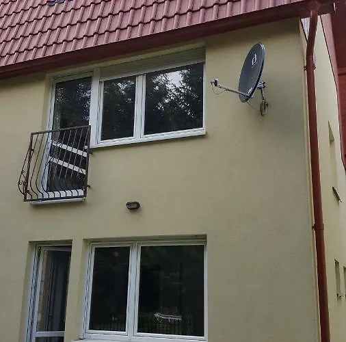 Rodzinny Z Ogrodem - Blizej Zdroju Feriehus Polanica-Zdrój