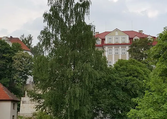 Rodzinny Z Ogrodem - Blizej Zdroju Feriehus Polanica-Zdrój